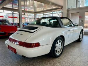 Image 6/20 of Porsche 911 Carrera 2 (1990)