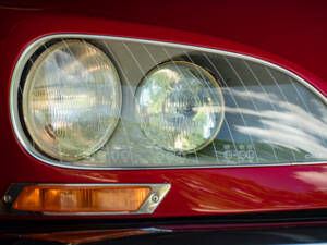 Image 15/50 of Citroën DS 21 (1968)