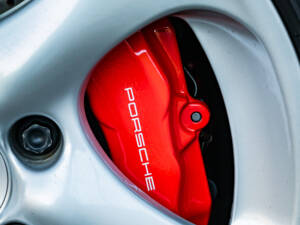 Afbeelding 24/50 van Porsche 911 Carrera 4S (2004)