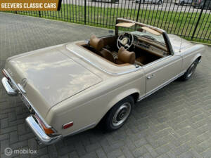 Image 6/20 of Mercedes-Benz 280 SL (1970)