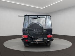 Imagen 7/22 de Mercedes-Benz G 500 (LWB) (2017)