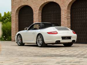 Image 2/50 of Porsche 911 Carrera S (2010)