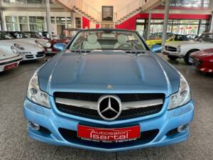 Image 6/19 of Mercedes-Benz SL 500 (2008)