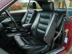 Bild 50/50 von Mercedes-Benz 300 CE-24 (1991)