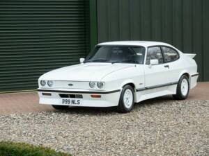 Image 15/43 de Ford Capri 2,8i (1984)