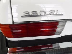 Image 47/50 of Mercedes-Benz 380 SL (1984)