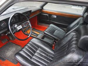 Image 35/66 of FIAT 130 Coupé (1972)