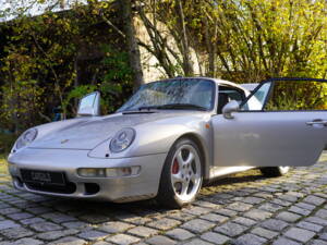 Bild 7/16 von Porsche 911 Carrera 4S (1997)