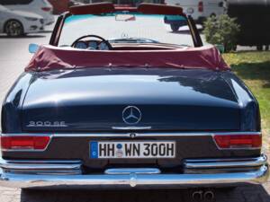 Image 9/39 of Mercedes-Benz 300 SE (1962)