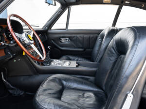 Image 28/69 of Ferrari 365 GT 2+2 (1969)