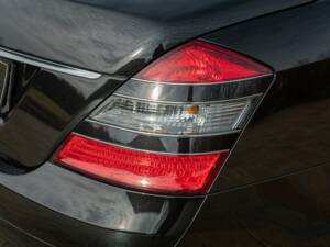 Image 12/50 of Mercedes-Benz S 600 L (2007)