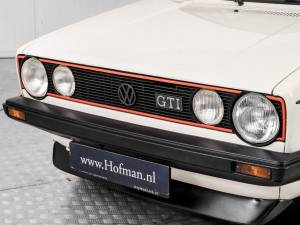 Image 24/50 de Volkswagen Golf I GTI Pirelli 1.8 (1983)
