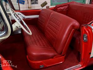 Image 21/50 of Oldsmobile 98 Starfire (1956)