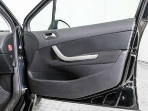 Bild 31/48 von Peugeot 308 1.6 VTi 120 Break (2008)