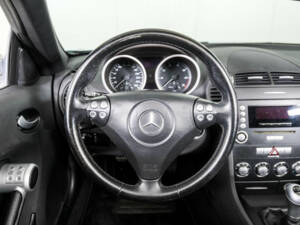 Afbeelding 8/50 van Mercedes-Benz SLK 200 Kompressor (2004)