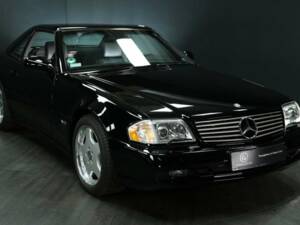 Immagine 8/30 di Mercedes-Benz SL 600 (2001)