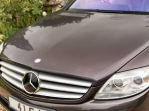 Image 31/34 of Mercedes-Benz CL 500 (2007)