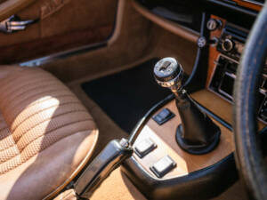 Image 28/49 de Triumph Stag (1977)