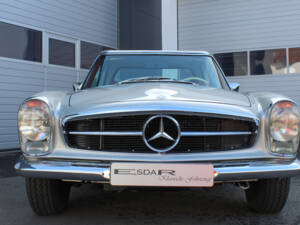 Image 12/15 of Mercedes-Benz 280 SL (1970)