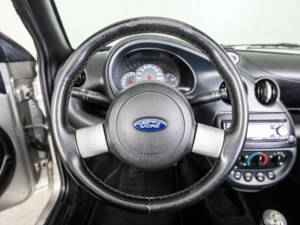 Imagen 8/50 de Ford Streetka (2004)