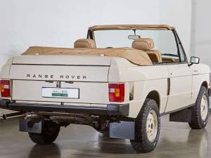 Bild 18/20 von Land Rover Range Rover Classic Wood &amp; Pickett (1976)