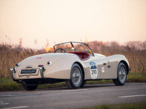 Afbeelding 6/14 van Jaguar XK 120 SE OTS (1954)