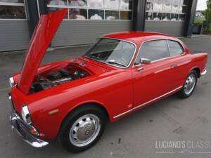Imagen 55/68 de Alfa Romeo Giulietta Sprint 1300 (1965)