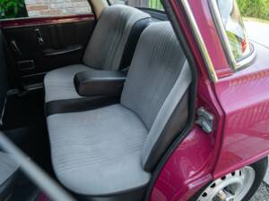 Image 27/50 of Alfa Romeo Giulia Nuova Super 1300 (1974)