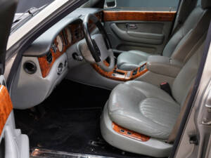 Image 4/50 de Bentley Arnage R (2004)