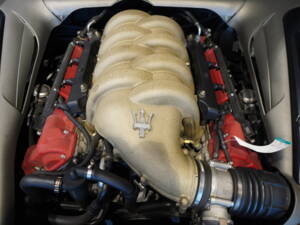 Bild 20/21 von Maserati Spyder 4200 Cambiocorsa (2002)