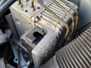 Bild 42/97 von Mercedes-Benz SL 500 (2004)