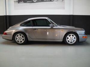 Immagine 3/50 di Porsche 911 Carrera 4 (1989)