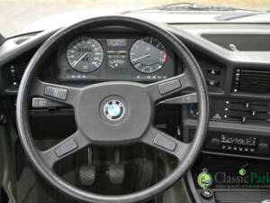 Immagine 25/50 di BMW 525i (1983)