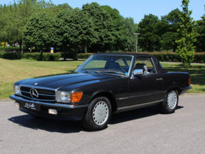 Image 12/23 of Mercedes-Benz 560 SL (1987)