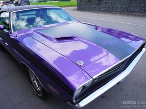 Image 33/59 of Dodge Challenger R&#x2F;T (1971)