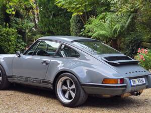 Image 45/100 of Porsche 911 Carrera 2 (1989)