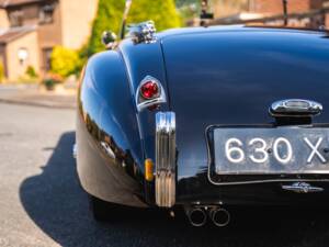 Image 47/50 of Jaguar XK 120 OTS (1952)