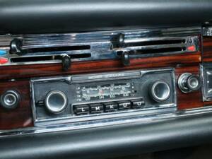 Bild 15/30 von Mercedes-Benz 250 SE (1966)