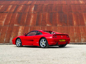 Image 2/35 de Ferrari F 355 GTS (1996)