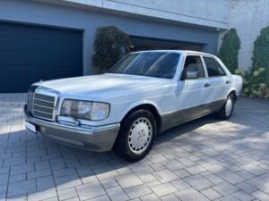 Imagen 12/45 de Mercedes-Benz 500 SE (1988)