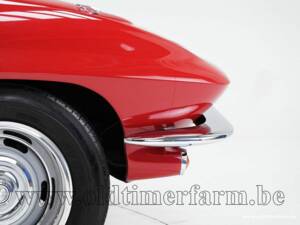 Image 12/15 of Chevrolet Corvette Sting Ray Convertible (1966)