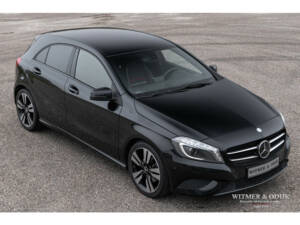 Image 11/32 of Mercedes-Benz A 180 (2014)