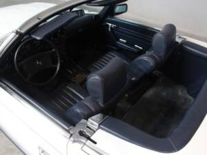 Bild 11/12 von Mercedes-Benz 380 SL (1982)