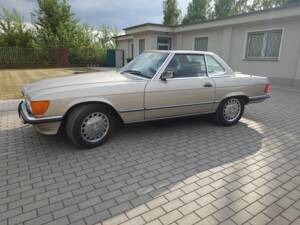 Imagen 4/43 de Mercedes-Benz 560 SL (1988)