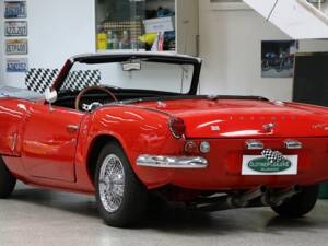 Image 38/42 of Triumph Spitfire Mk III (1967)