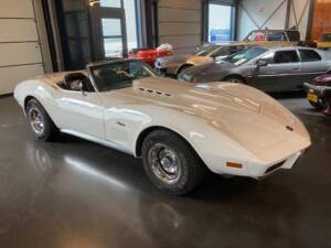 Bild 3/24 von Chevrolet Corvette Stingray (1975)