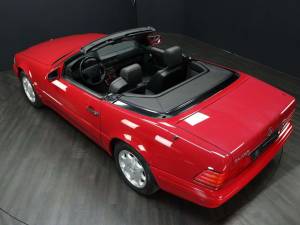 Image 23/30 de Mercedes-Benz SL 500 (1997)