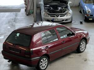 Bild 22/30 von Volkswagen Golf III 1.6 (1994)