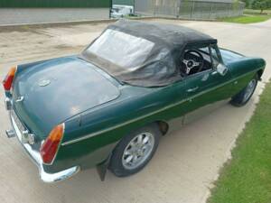 Image 14/21 of MG MGB (1977)