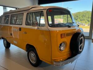 Bild 5/41 von Volkswagen T2b Camper (1981)